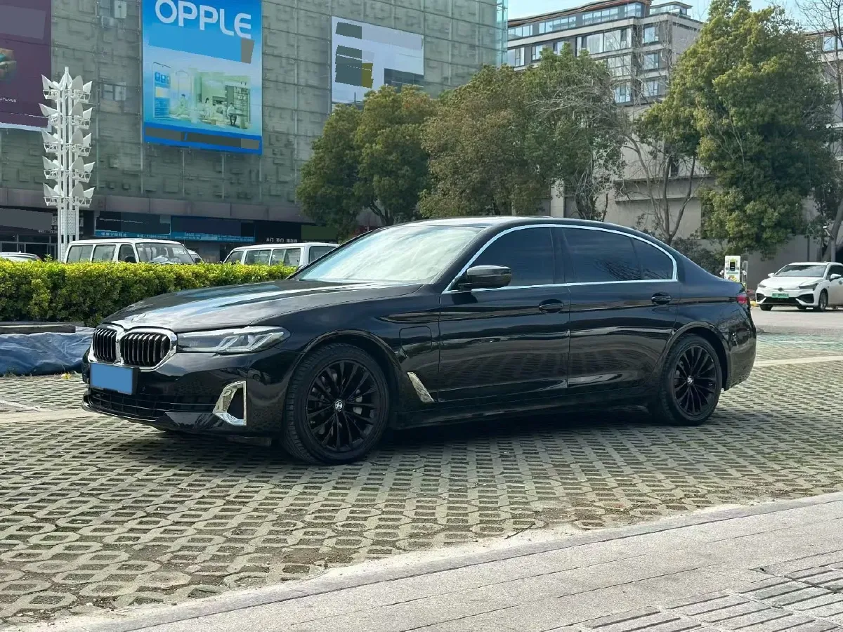 2021 BMW 5 Series 2.0T 184HP L4 8AT PHEV 17.7KWH,autocango,china used car exporter,china ev exporter,chinese used car exporter,chinese used ev exporter