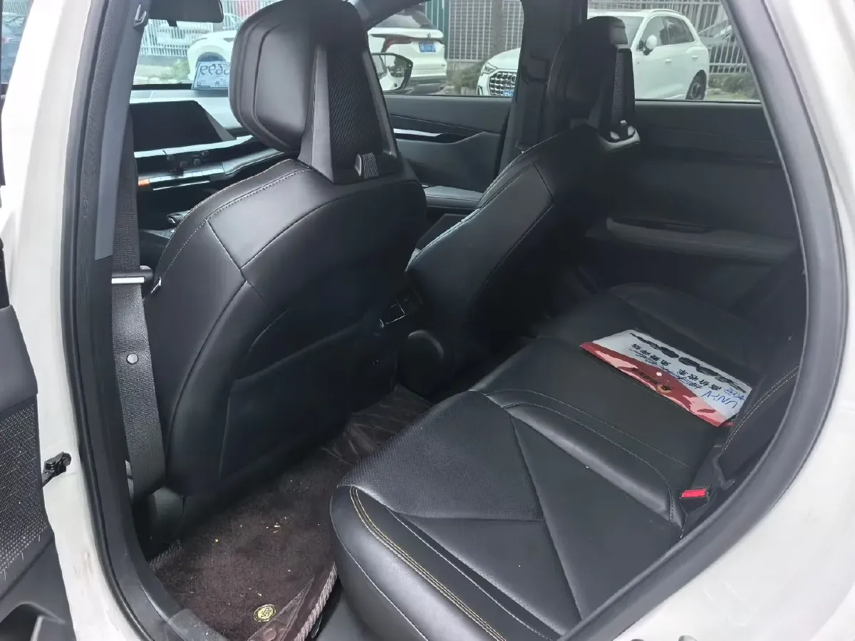 2022 ChangAn UNI-V 1.5T 188HP L4 7DCT,autocango,china used car exporter,china ev exporter,chinese used car exporter,chinese used ev exporter