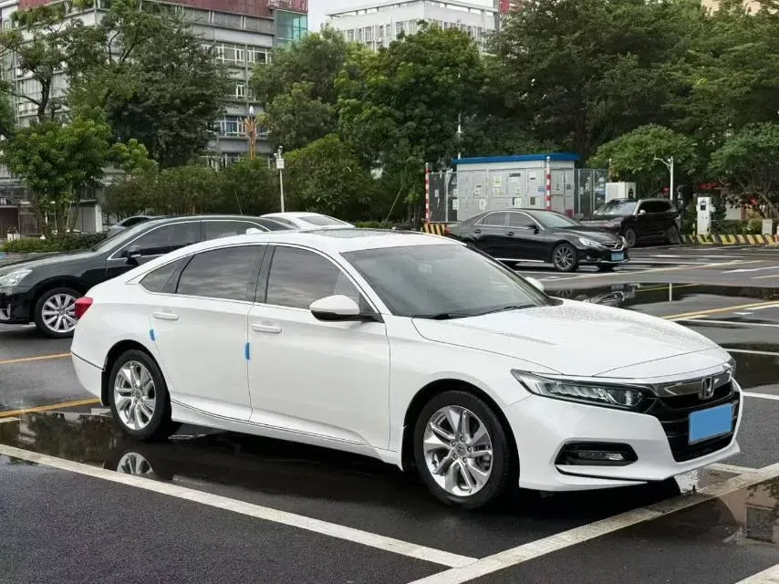 2018 Honda Accord 1.5T 194HP L4 CVT,autocango,china used car exporter,china ev exporter,chinese used car exporter,chinese used ev exporter