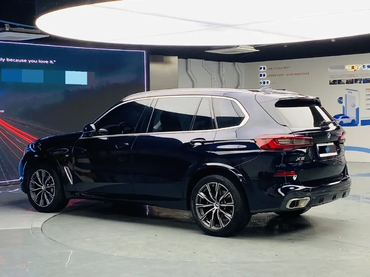 2022 BMW X5 2.0T 245HP L4 8AT,autocango,china used car exporter,china ev exporter,chinese used car exporter,chinese used ev exporter