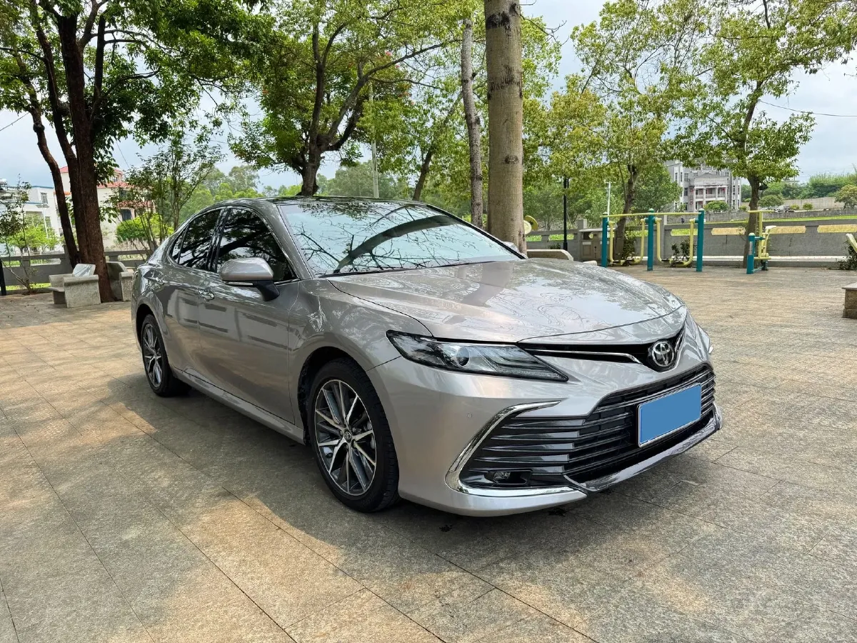 2021 Toyota Camry 2.5L 209HP L4 8AT,autocango,china used car exporter,china ev exporter,chinese used car exporter,chinese used ev exporter