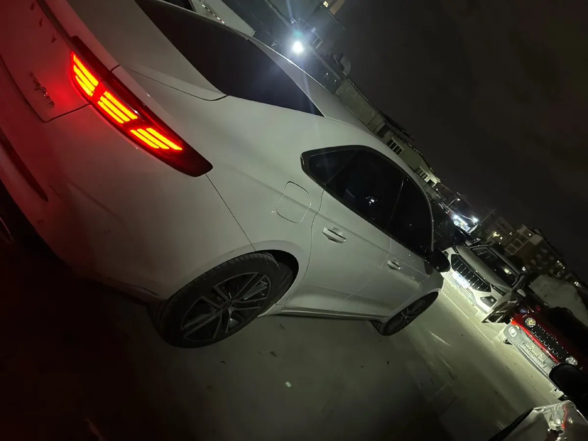 2021 Geely Preface 2.0T 190HP L4 7DCT,autocango,china used car exporter,china ev exporter,chinese used car exporter,chinese used ev exporter