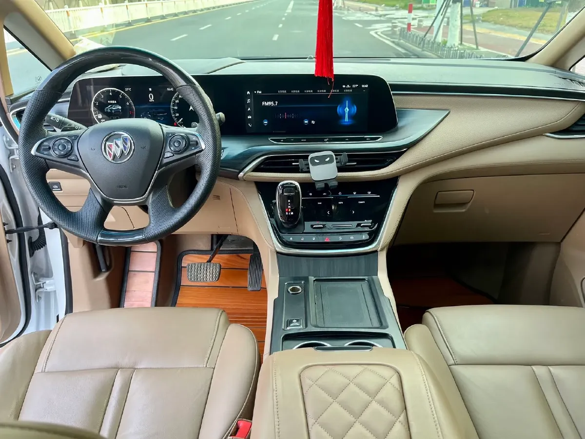 2020 Buick GL8 2.0T 237HP L4 9AT,autocango,china used car exporter,china ev exporter,chinese used car exporter,chinese used ev exporter