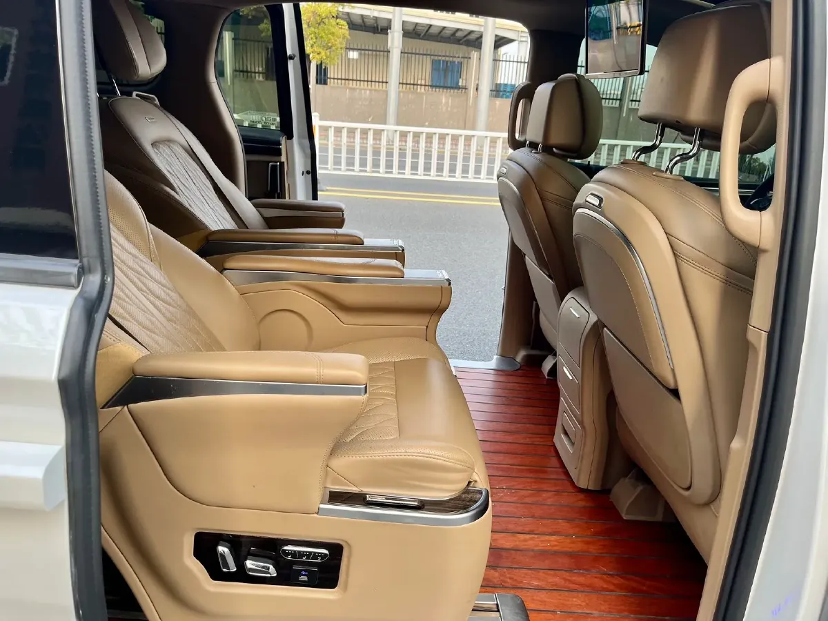 2020 Buick GL8 2.0T 237HP L4 9AT,autocango,china used car exporter,china ev exporter,chinese used car exporter,chinese used ev exporter