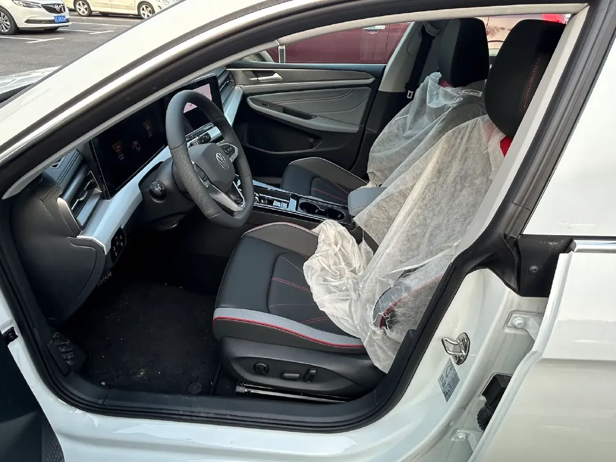 2025 Volkswagen Lamando 1.4T 150HP L4 7DCT,autocango,china used car exporter,china ev exporter,chinese used car exporter,chinese used ev exporter