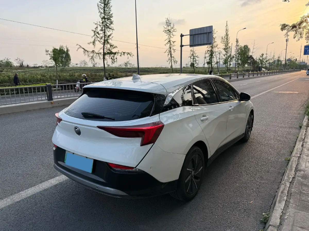 2022 Buick Envista 1.5T 184HP L4 CVT,autocango,china used car exporter,china ev exporter,chinese used car exporter,chinese used ev exporter