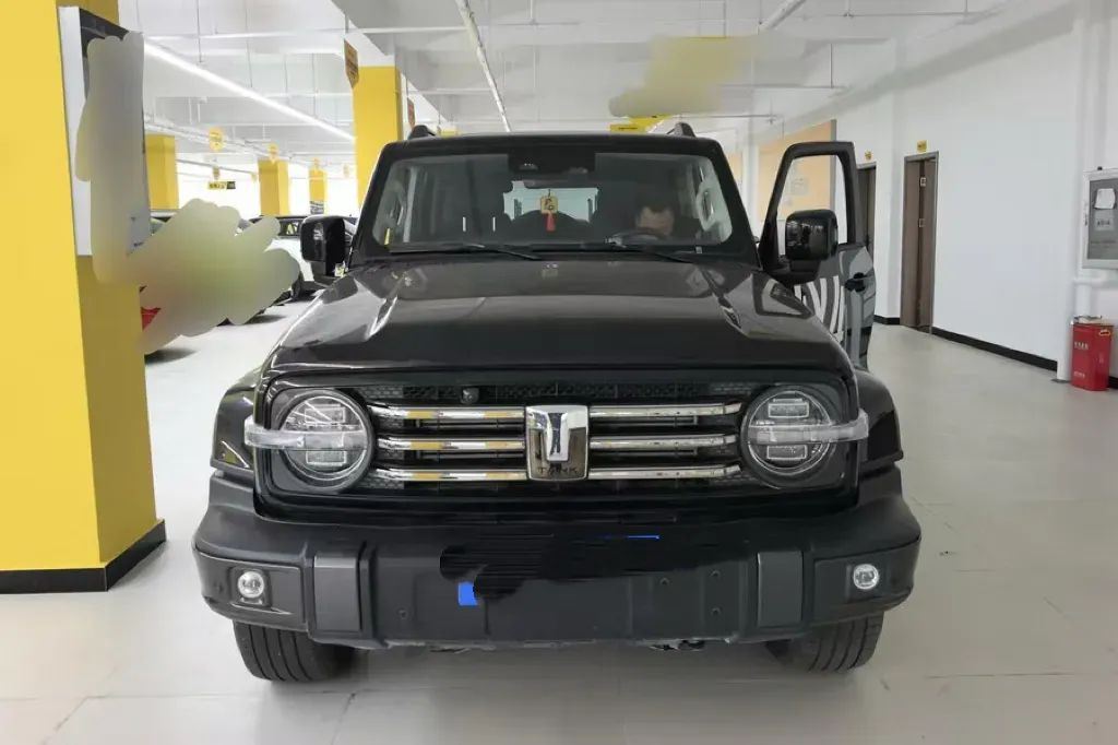 2023 Tank 300 2.0T 227HP L4 8AT,autocango,china used car exporter,china ev exporter,chinese used car exporter,chinese used ev exporter