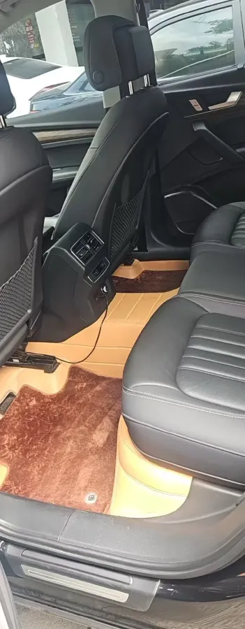 2023 Audi Q5L 2.0T 190HP L4 7DCT,autocango,china used car exporter,china ev exporter,chinese used car exporter,chinese used ev exporter