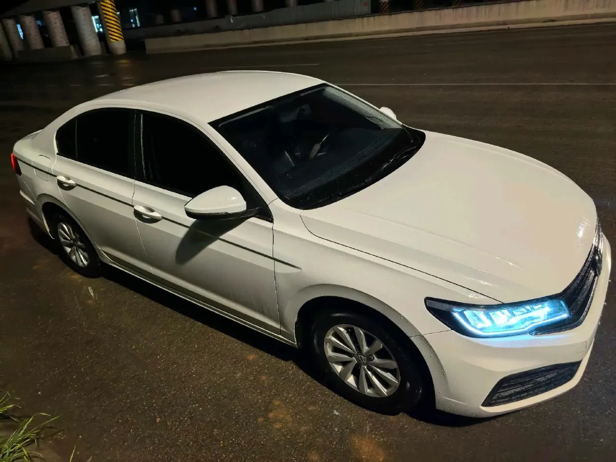 2019 MAXUS XinTu V80 2.5T 136HP L4 6MT,autocango,china used car exporter,china ev exporter,chinese used car exporter,chinese used ev exporter