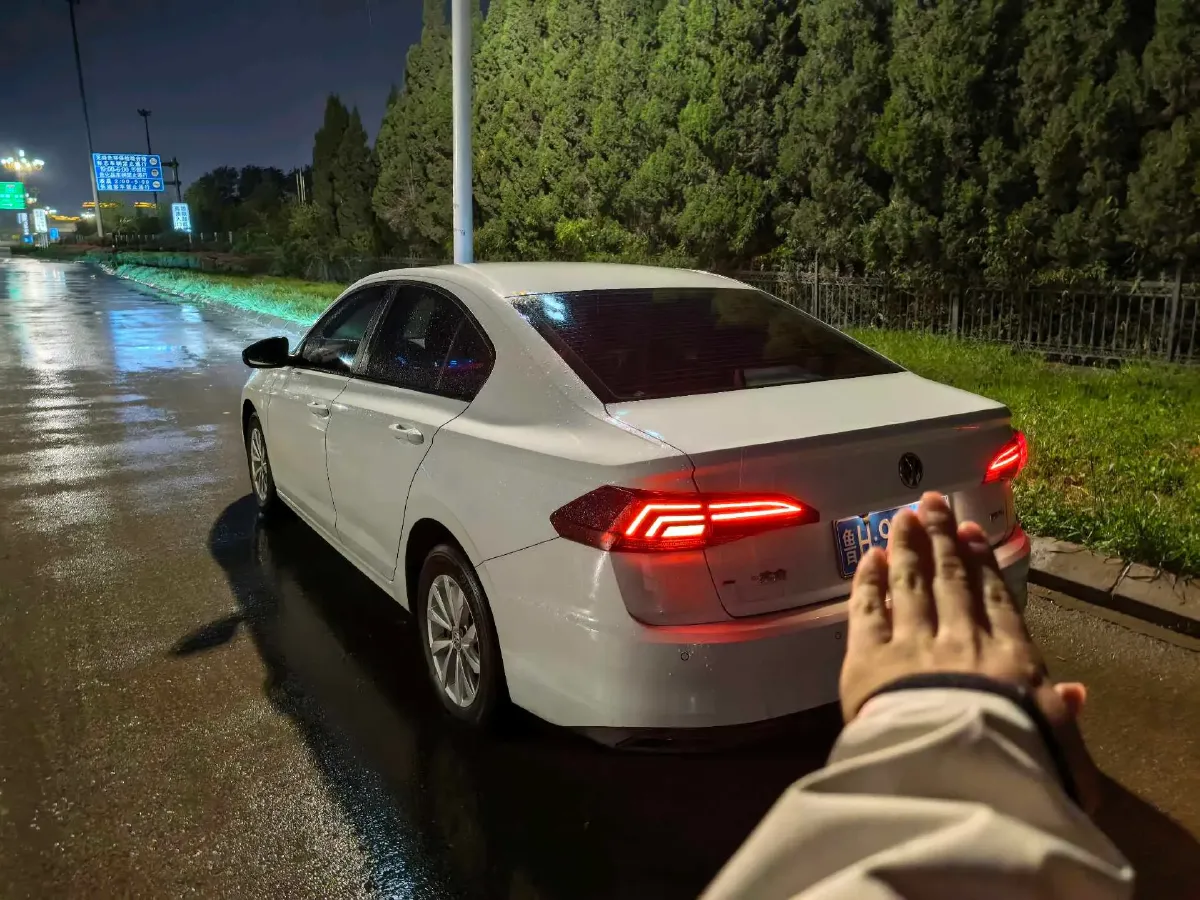 2019 MAXUS XinTu V80 2.5T 136HP L4 6MT,autocango,china used car exporter,china ev exporter,chinese used car exporter,chinese used ev exporter