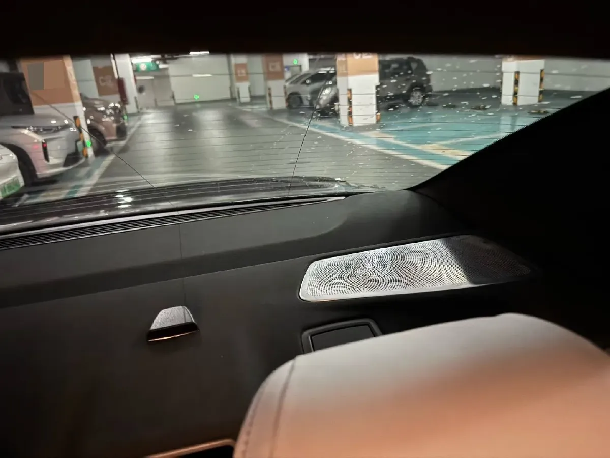 2021 BMW M5 4.4T 600HP V8 8AT,autocango,china used car exporter,china ev exporter,chinese used car exporter,chinese used ev exporter