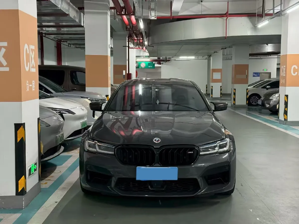 2021 BMW M5 4.4T 600HP V8 8AT,autocango,china used car exporter,china ev exporter,chinese used car exporter,chinese used ev exporter