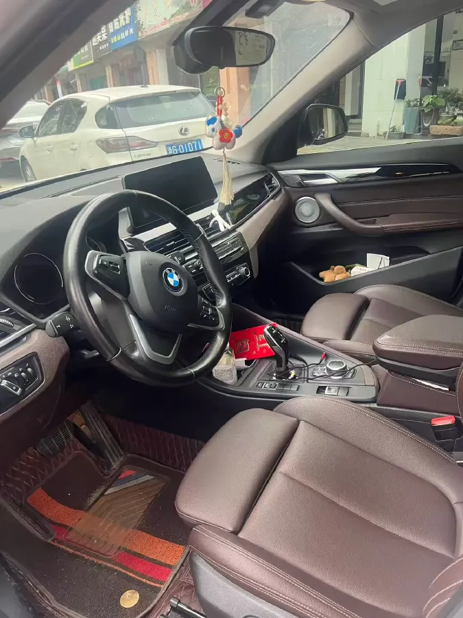 2021 BMW X1 1.5T 140HP L3 7DCT,autocango,china used car exporter,china ev exporter,chinese used car exporter,chinese used ev exporter