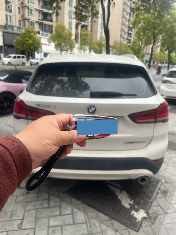 2021 BMW X1 1.5T 140HP L3 7DCT,autocango,china used car exporter,china ev exporter,chinese used car exporter,chinese used ev exporter
