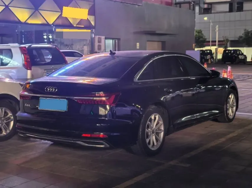 2023 Audi A6L 2.0T 190HP L4 7DCT,autocango,china used car exporter,china ev exporter,chinese used car exporter,chinese used ev exporter