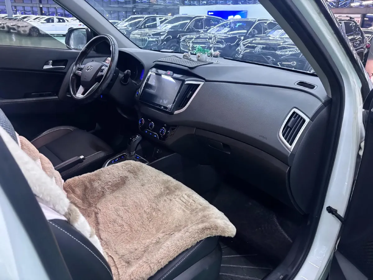 2017 Hyundai ix25 1.6L 125HP L4 6AT,autocango,china used car exporter,china ev exporter,chinese used car exporter,chinese used ev exporter