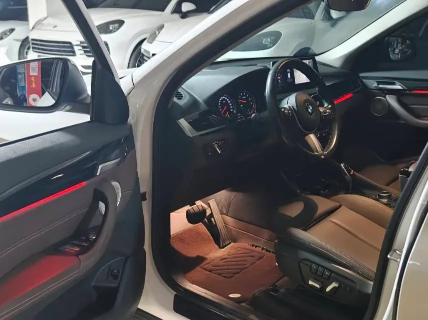 2021 BMW X1 2.0T 192HP L4 7DCT,autocango,china used car exporter,china ev exporter,chinese used car exporter,chinese used ev exporter