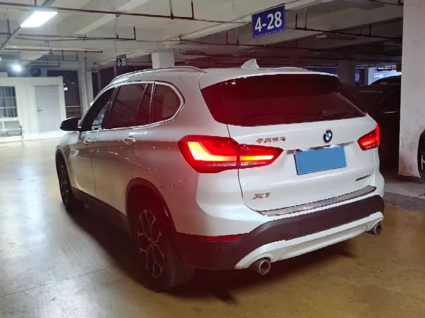2021 BMW X1 2.0T 192HP L4 7DCT,autocango,china used car exporter,china ev exporter,chinese used car exporter,chinese used ev exporter