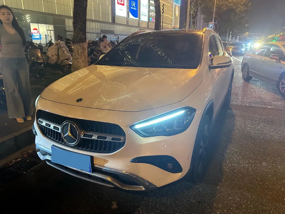 2024 Mercedes-Benz GLA Class 1.3T 163HP L4 7DCT,autocango,china used car exporter,china ev exporter,chinese used car exporter,chinese used ev exporter