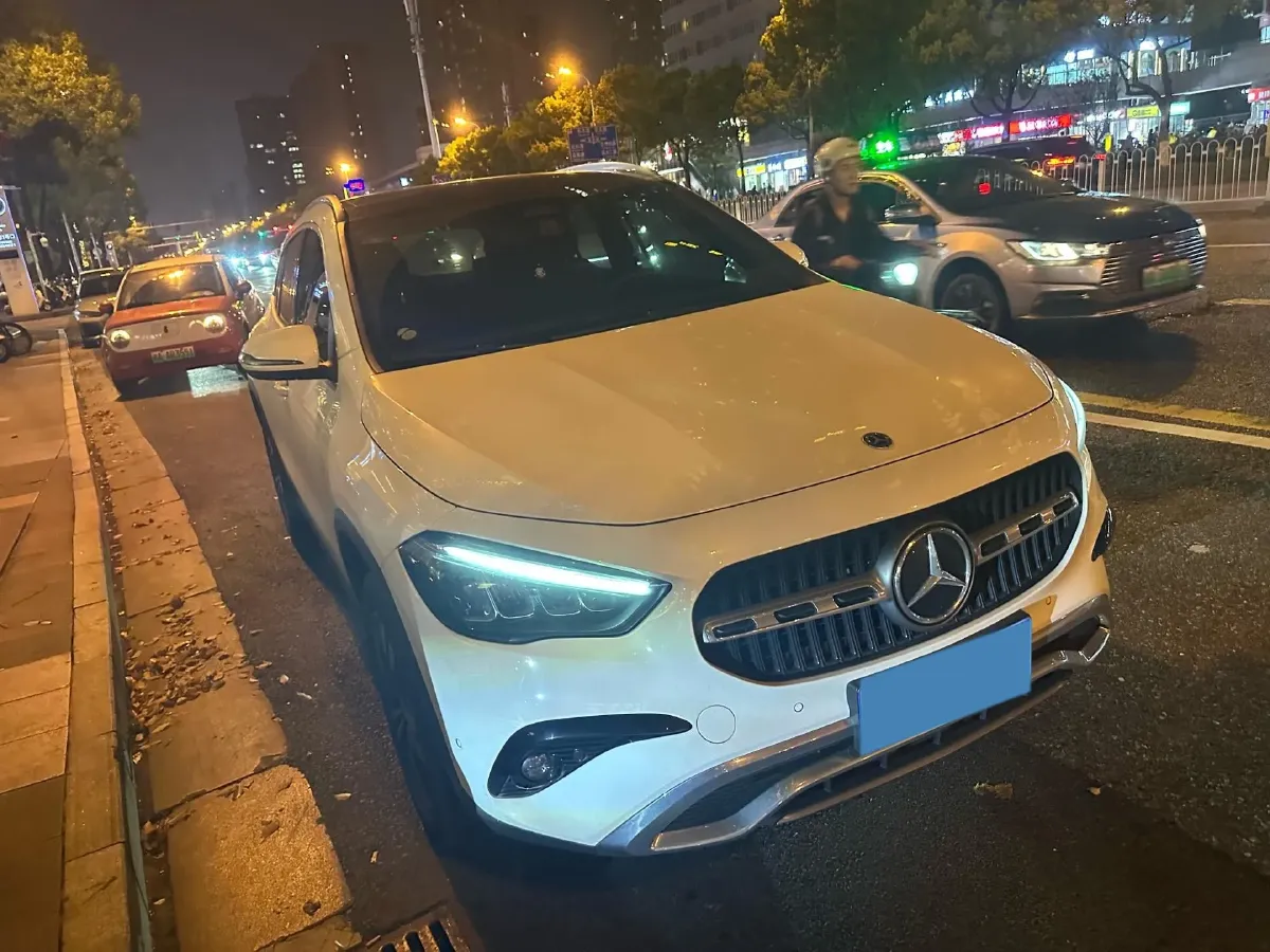 2024 Mercedes-Benz GLA Class 1.3T 163HP L4 7DCT,autocango,china used car exporter,china ev exporter,chinese used car exporter,chinese used ev exporter