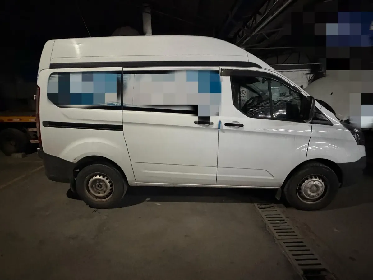 2019 Ford Transit 2.0T 202HP L4 6AT,autocango,china used car exporter,china ev exporter,chinese used car exporter,chinese used ev exporter