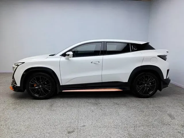 2023 ChangAn UNI-T 1.5T 188HP L4 7DCT,autocango,china used car exporter,china ev exporter,chinese used car exporter,chinese used ev exporter