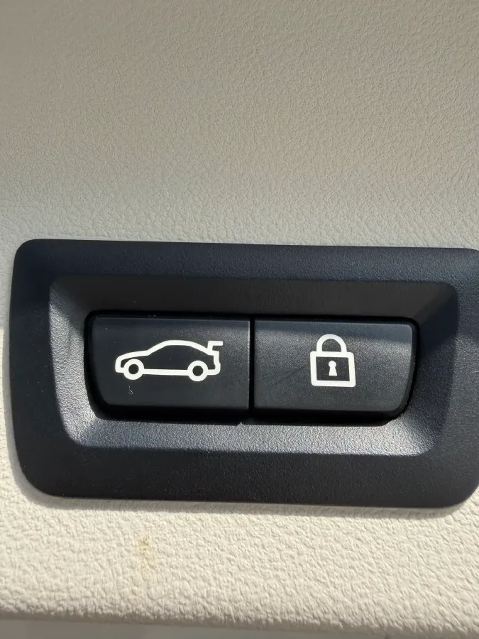 2021 BMW X3 2.0T 224HP L4 8AT,autocango,china used car exporter,china ev exporter,chinese used car exporter,chinese used ev exporter