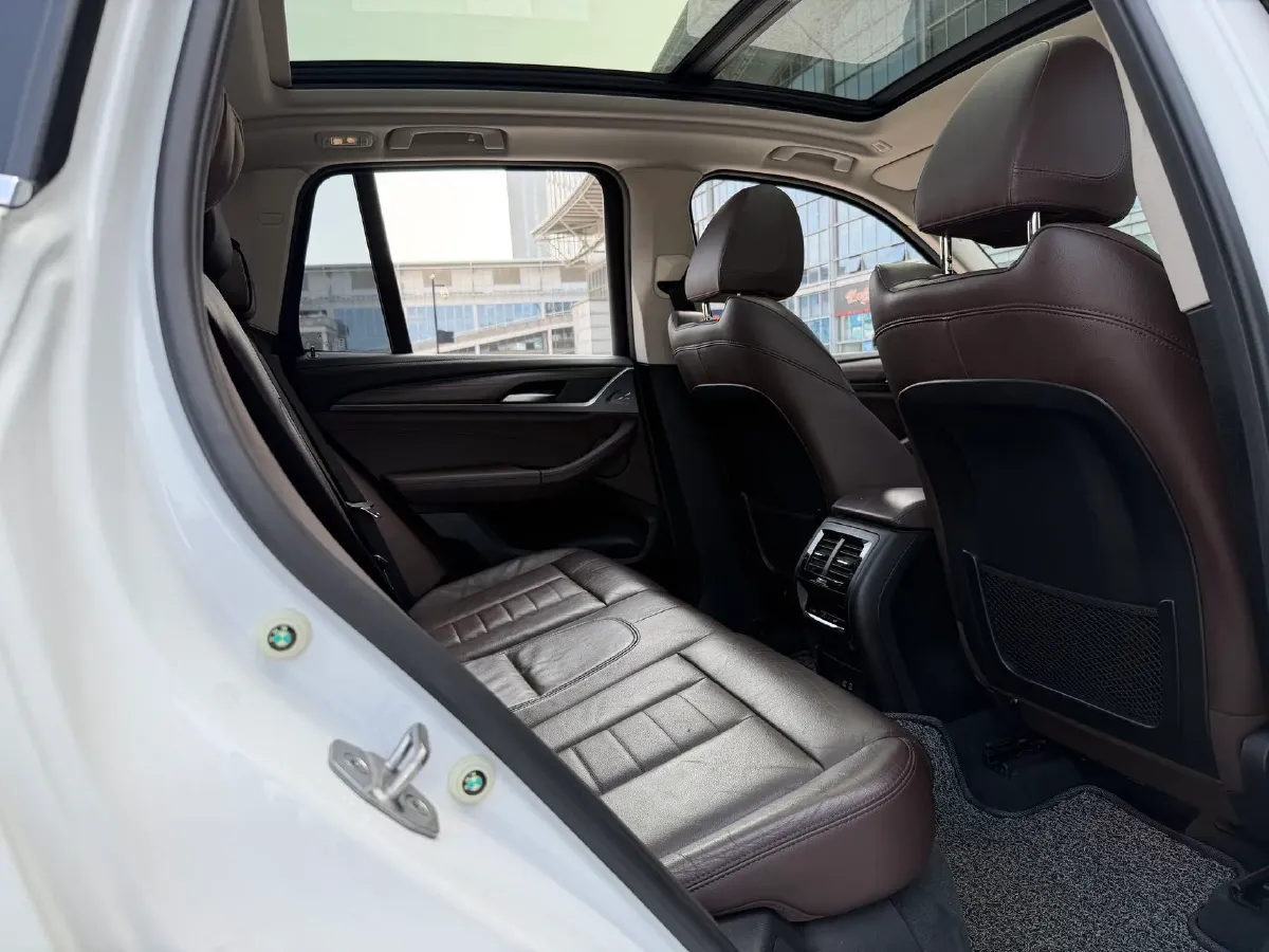 2021 BMW X3 2.0T 224HP L4 8AT,autocango,china used car exporter,china ev exporter,chinese used car exporter,chinese used ev exporter