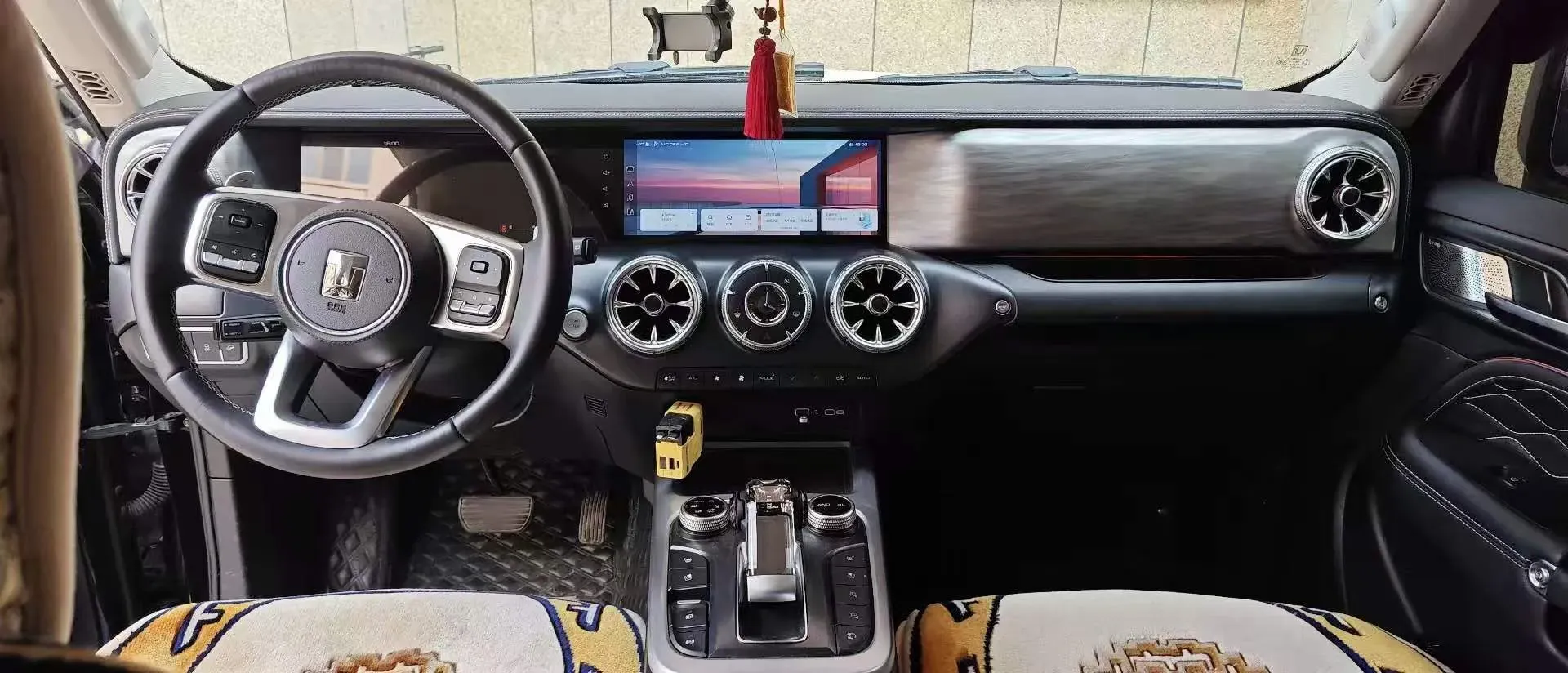 2023 Tank 300 2.0T 227HP L4 8AT,autocango,china used car exporter,china ev exporter,chinese used car exporter,chinese used ev exporter