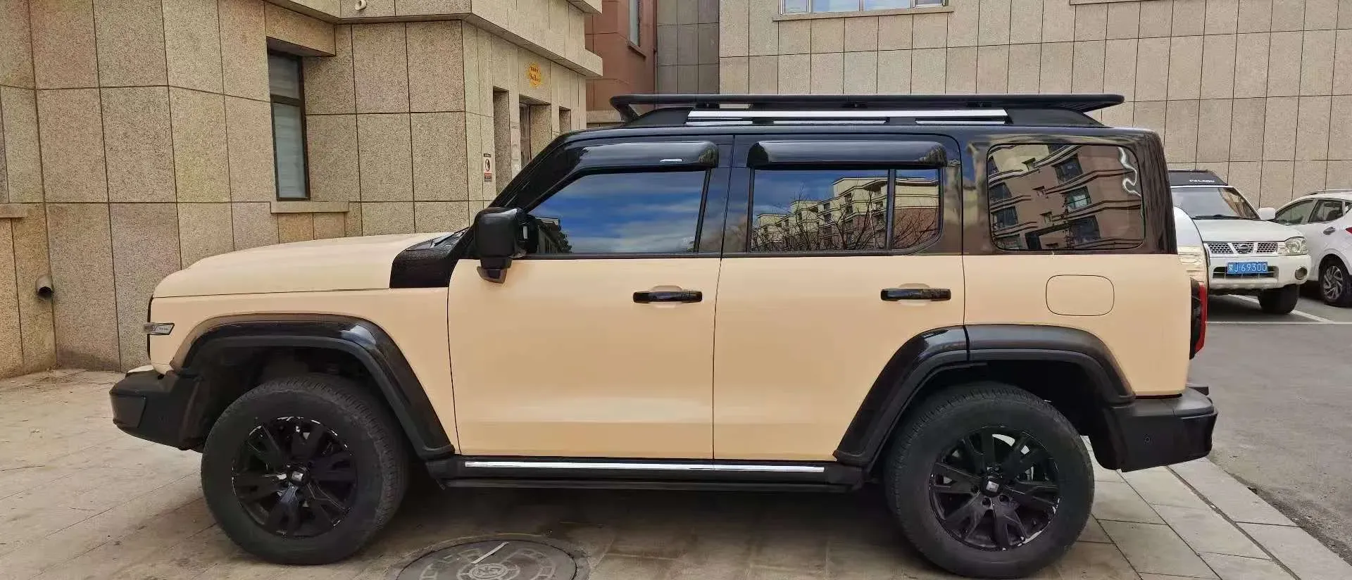 2023 Tank 300 2.0T 227HP L4 8AT,autocango,china used car exporter,china ev exporter,chinese used car exporter,chinese used ev exporter