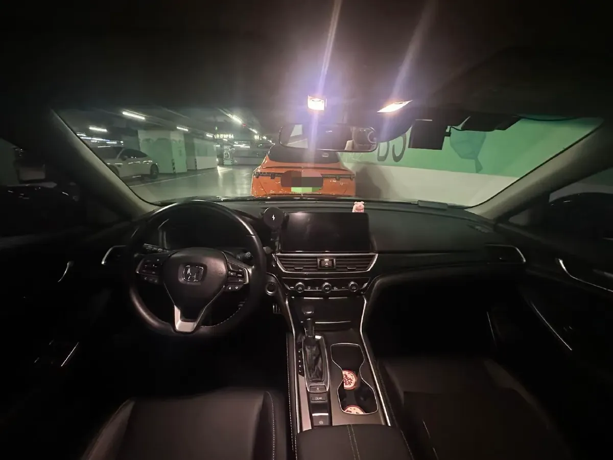 2022 Honda Accord 1.5T 194HP L4 CVT,autocango,china used car exporter,china ev exporter,chinese used car exporter,chinese used ev exporter