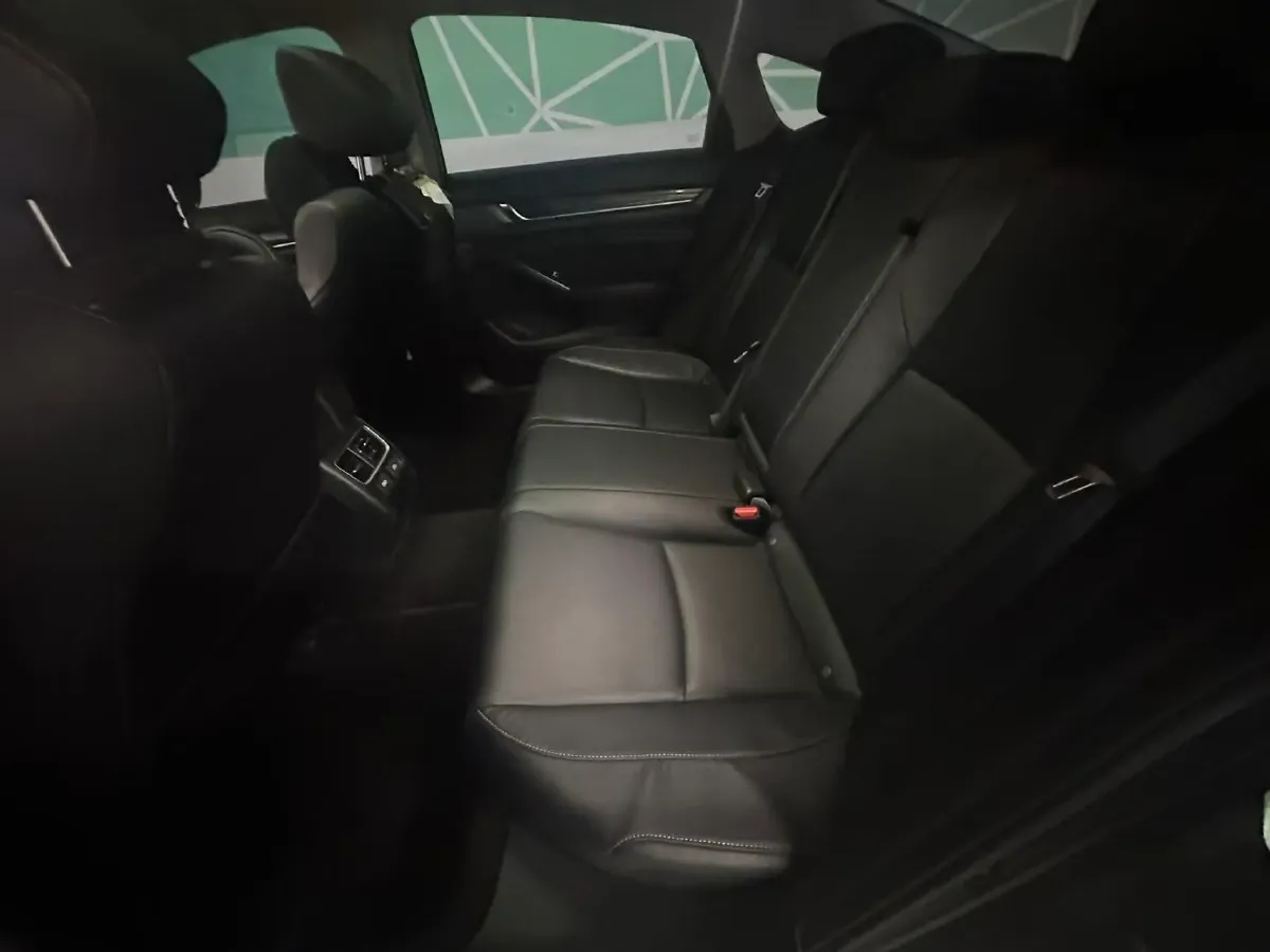 2022 Honda Accord 1.5T 194HP L4 CVT,autocango,china used car exporter,china ev exporter,chinese used car exporter,chinese used ev exporter