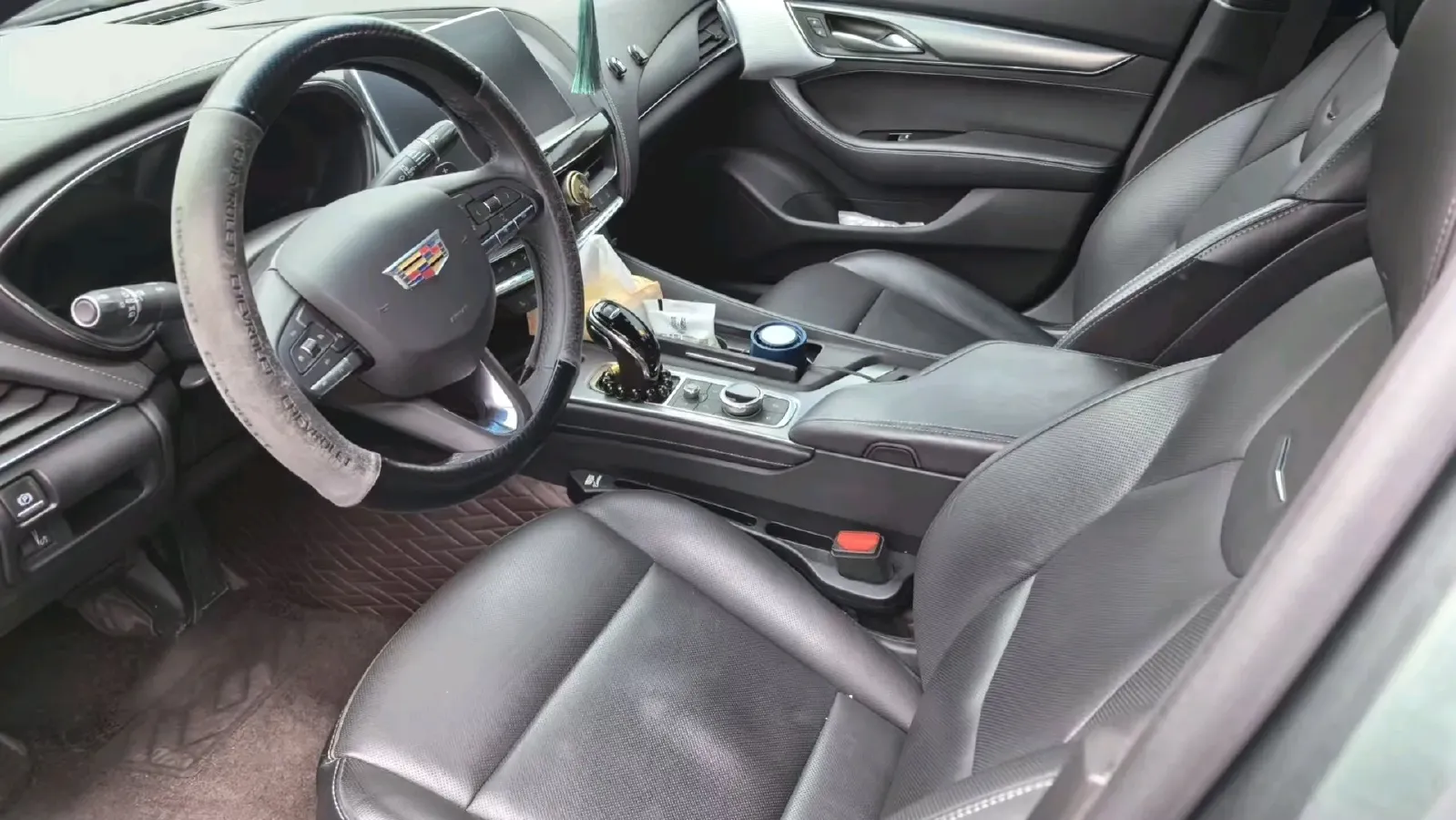 2023 Cadillac CT5 2.0T 237HP L4 10AT,autocango,china used car exporter,china ev exporter,chinese used car exporter,chinese used ev exporter