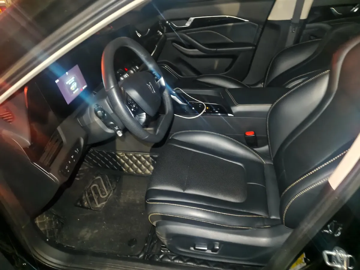 2022 ChangAn CS75 Plus 1.5T 188HP L4 8AT,autocango,china used car exporter,china ev exporter,chinese used car exporter,chinese used ev exporter