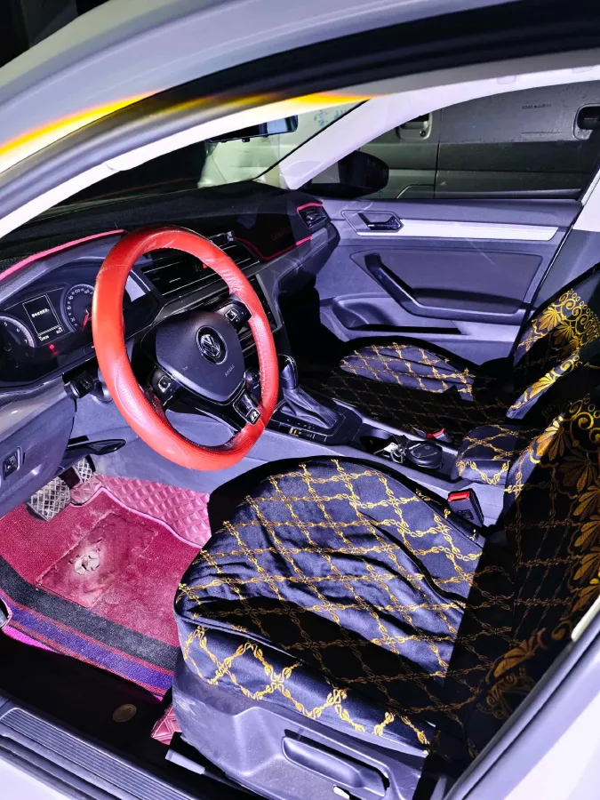 2019 Volkswagen T-Cross 1.4T 150HP L4 7DCT,autocango,china used car exporter,china ev exporter,chinese used car exporter,chinese used ev exporter