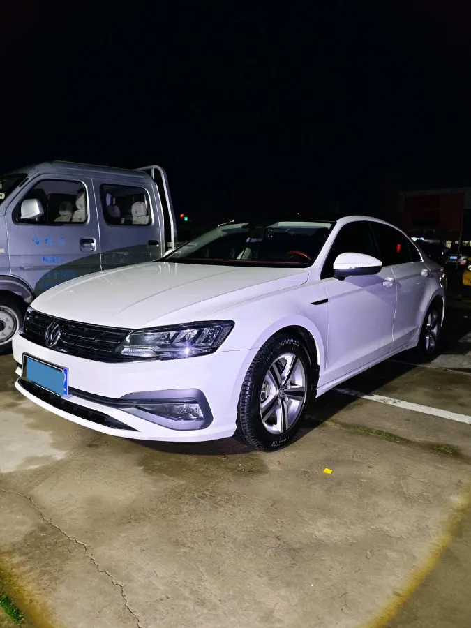 2019 Volkswagen T-Cross 1.4T 150HP L4 7DCT,autocango,china used car exporter,china ev exporter,chinese used car exporter,chinese used ev exporter