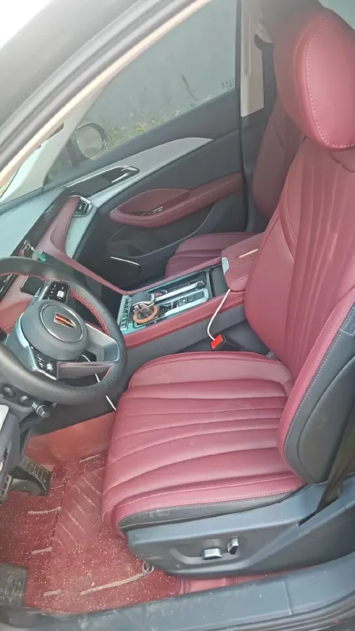 2024 HongQi H5 2.0T 224HP L4 8AT,autocango,china used car exporter,china ev exporter,chinese used car exporter,chinese used ev exporter