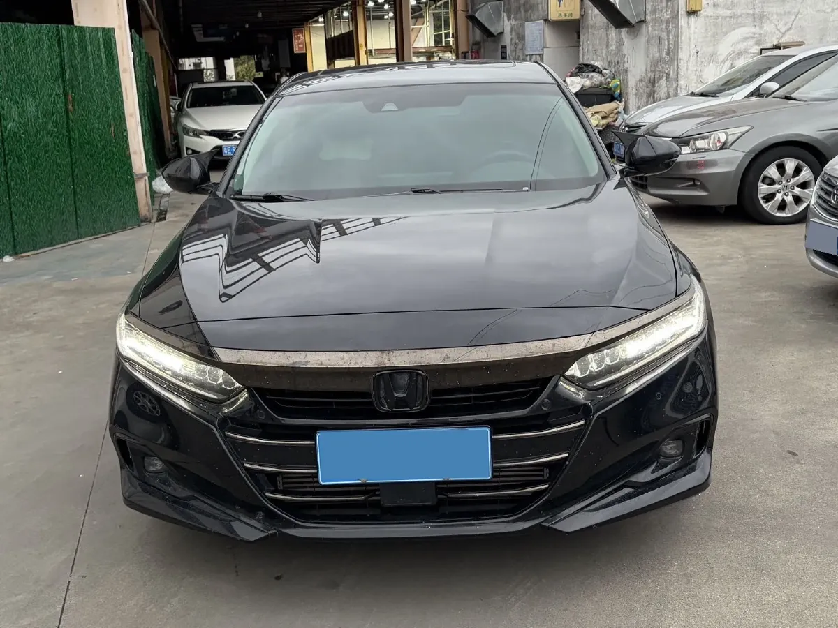 2022 Honda Accord 1.5T 194HP L4 CVT,autocango,china used car exporter,china ev exporter,chinese used car exporter,chinese used ev exporter