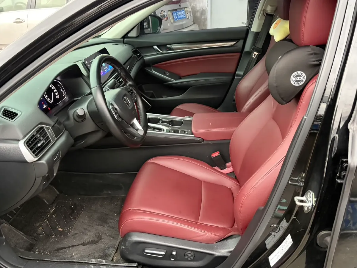 2022 Honda Accord 1.5T 194HP L4 CVT,autocango,china used car exporter,china ev exporter,chinese used car exporter,chinese used ev exporter