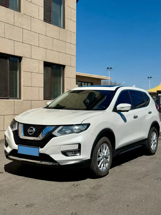 2021 Nissan X-Trail 2.0L 151HP L4 CVT,autocango,china used car exporter,china ev exporter,chinese used car exporter,chinese used ev exporter