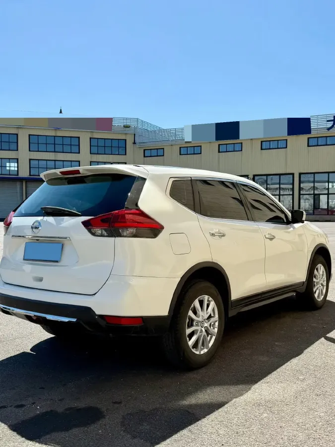 2021 Nissan X-Trail 2.0L 151HP L4 CVT,autocango,china used car exporter,china ev exporter,chinese used car exporter,chinese used ev exporter