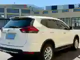 2021 Nissan X-Trail 2.0L 151HP L4 CVT