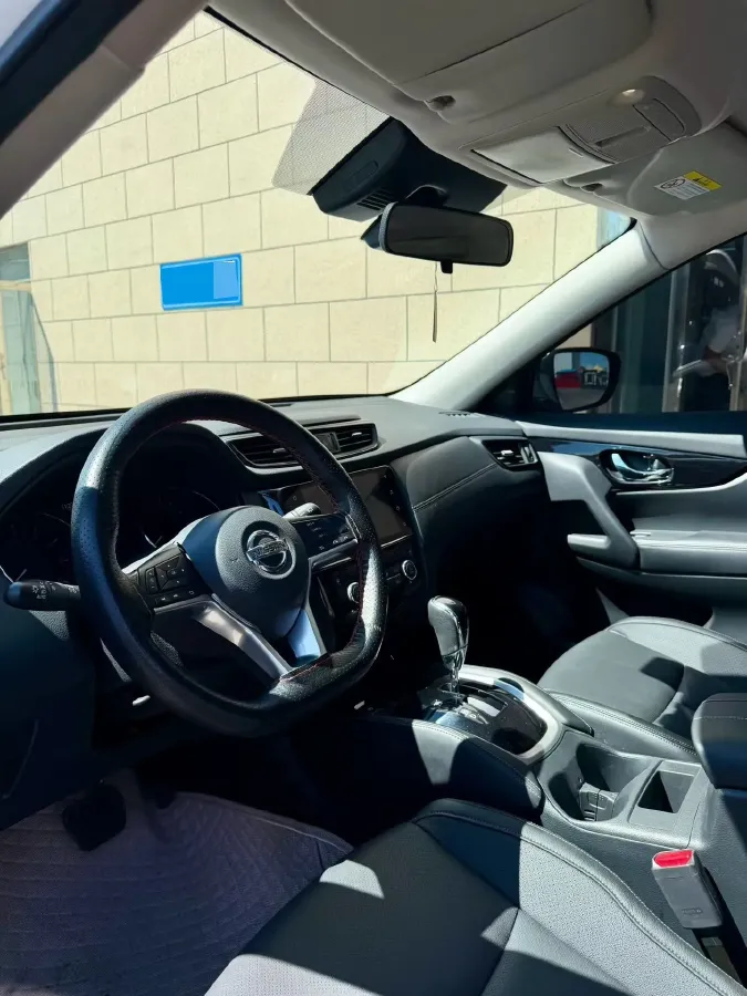 2021 Nissan X-Trail 2.0L 151HP L4 CVT,autocango,china used car exporter,china ev exporter,chinese used car exporter,chinese used ev exporter