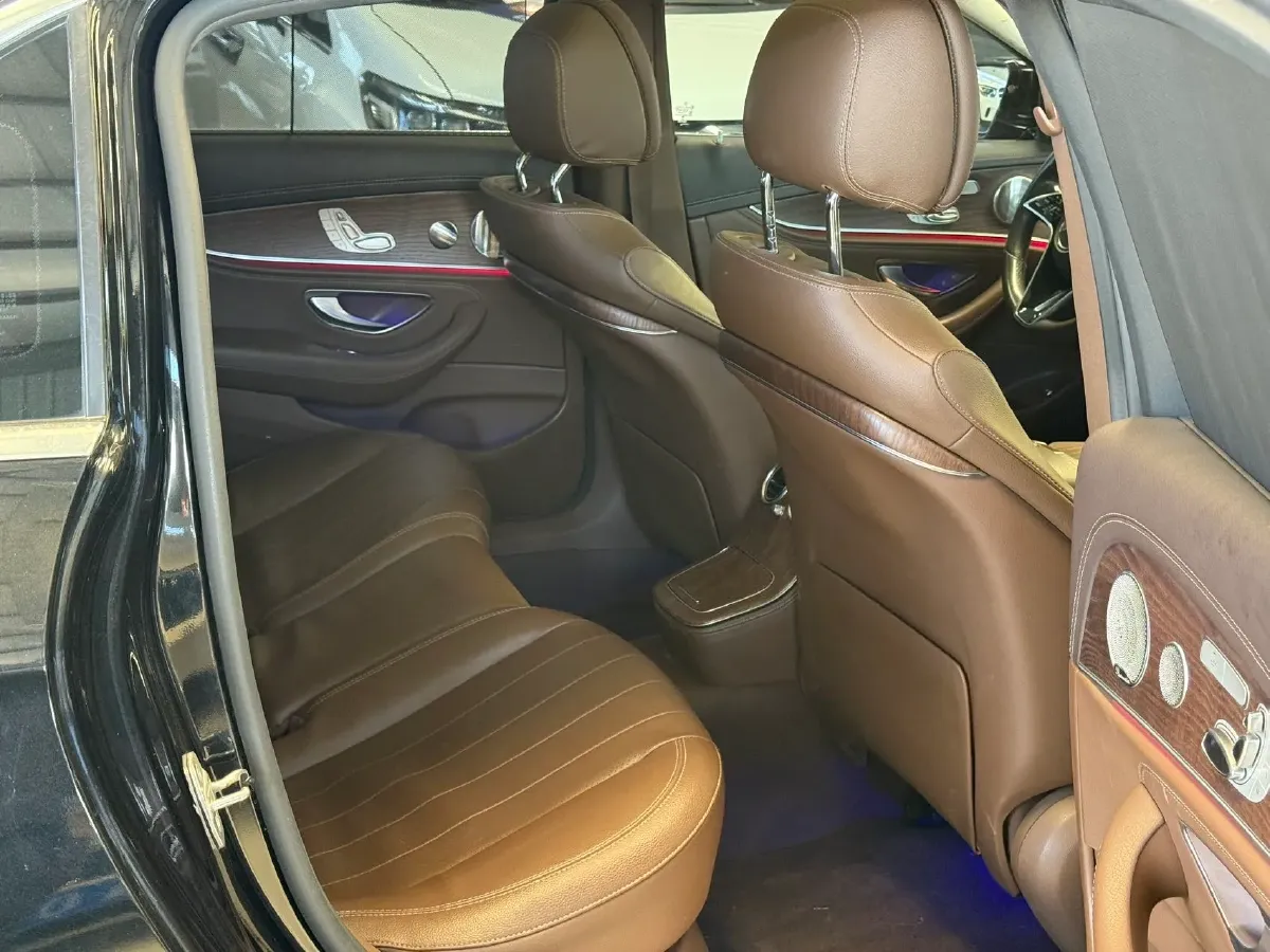 2021 Mercedes-Benz E Class 2.0T 258HP L4 9AT,autocango,china used car exporter,china ev exporter,chinese used car exporter,chinese used ev exporter