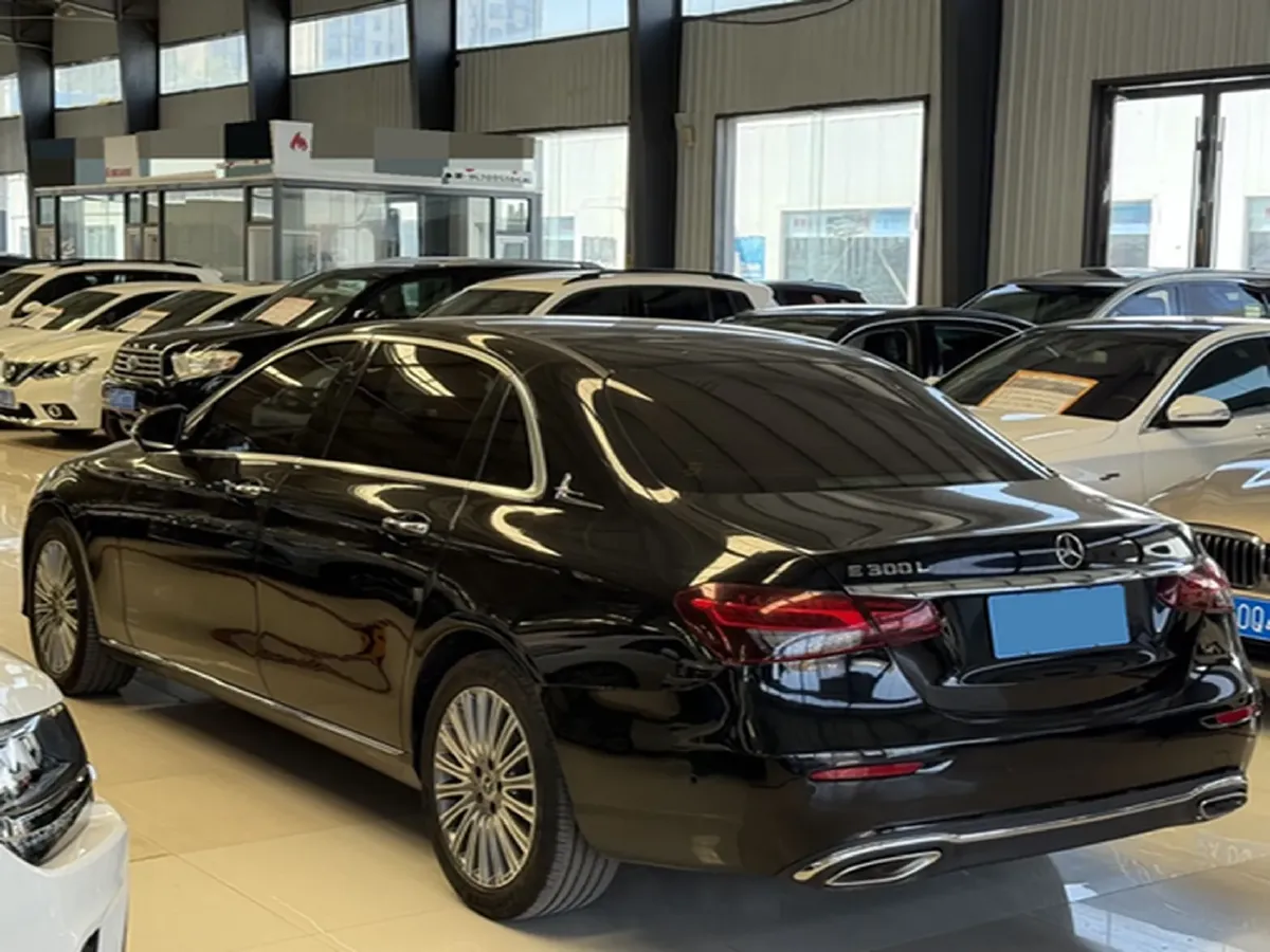 2021 Mercedes-Benz E Class 2.0T 258HP L4 9AT,autocango,china used car exporter,china ev exporter,chinese used car exporter,chinese used ev exporter