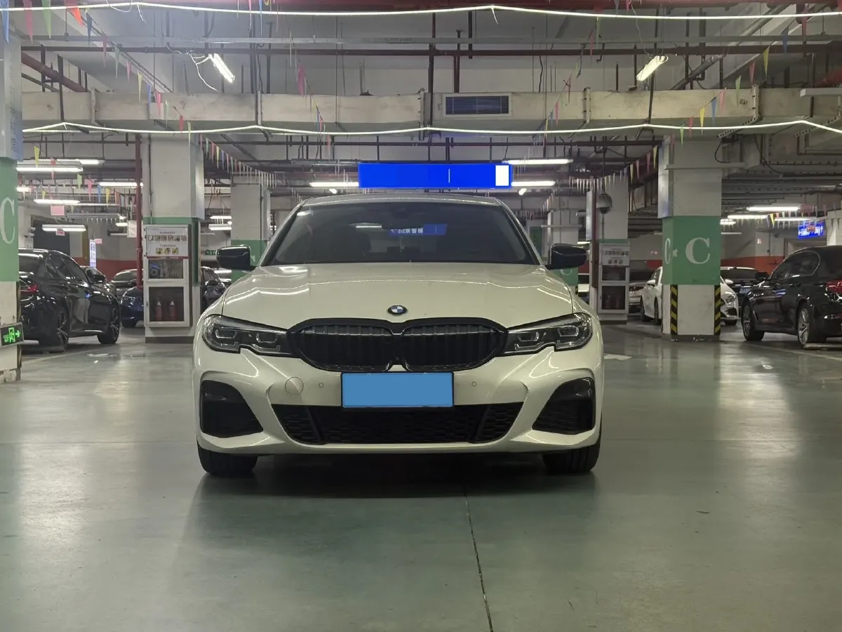 2021 BMW 3 Series 2.0T 184HP L4 8AT,autocango,china used car exporter,china ev exporter,chinese used car exporter,chinese used ev exporter
