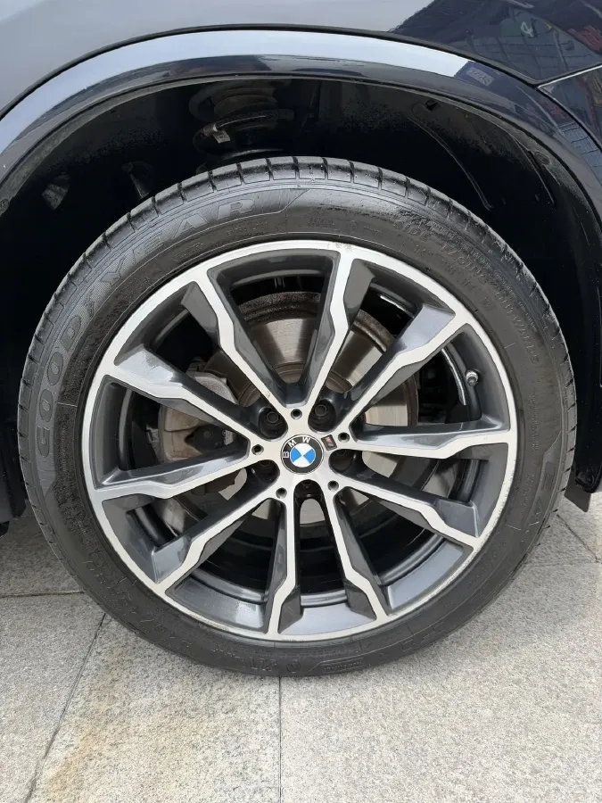 2022 BMW X3 2.0T 252HP L4 8AT,autocango,china used car exporter,china ev exporter,chinese used car exporter,chinese used ev exporter