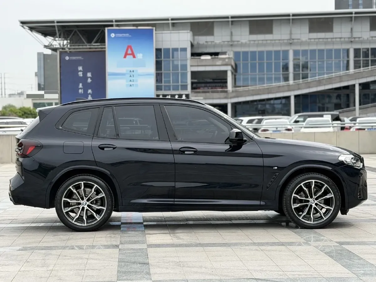 2022 BMW X3 2.0T 252HP L4 8AT,autocango,china used car exporter,china ev exporter,chinese used car exporter,chinese used ev exporter