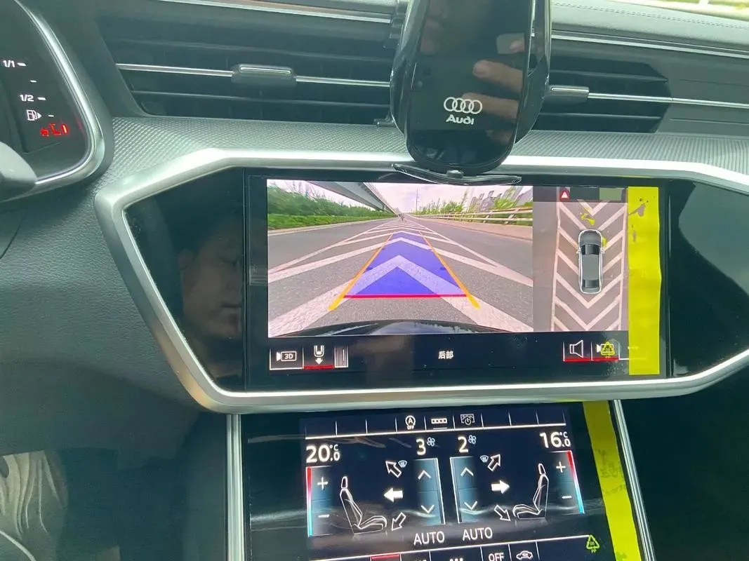 2024 Audi A6L 2.0T 245HP L4 7DCT,autocango,china used car exporter,china ev exporter,chinese used car exporter,chinese used ev exporter