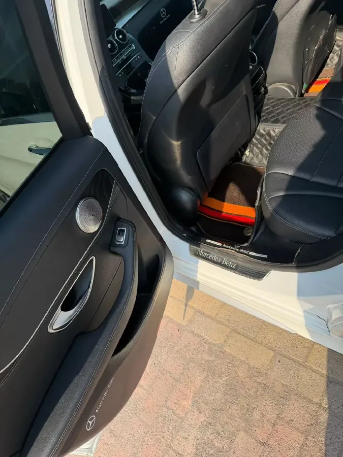 2020 Mercedes-Benz C Class 1.5T 184HP L4 9AT,autocango,china used car exporter,china ev exporter,chinese used car exporter,chinese used ev exporter